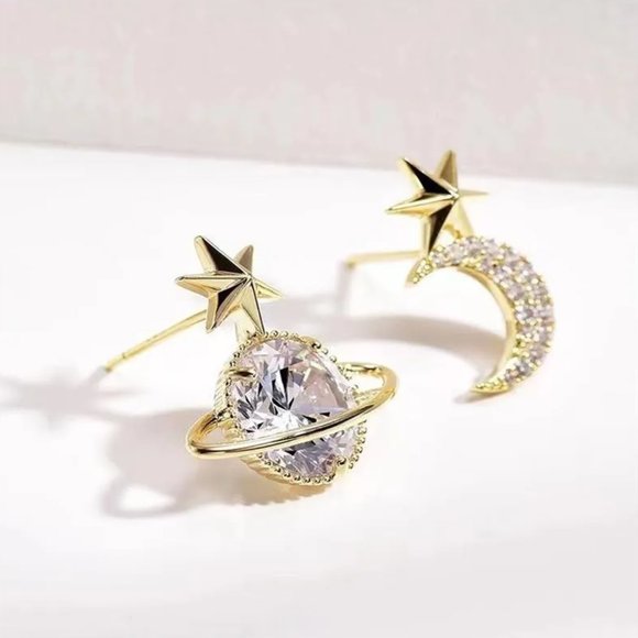 Ethereal Gold Saturn Planet & Crescent Moon & Star Rhinestone Drop Earrings NEW - Picture 3 of 6